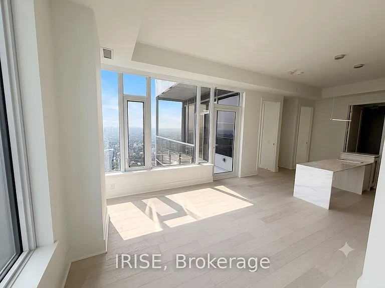 11 Yorkville Ave #5909 — Photo 7
