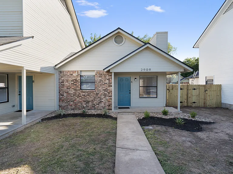 2909 W Slaughter Ln #B — Photo 26