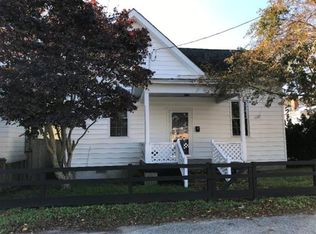 2 Crockett Ave, Onancock, VA 23417