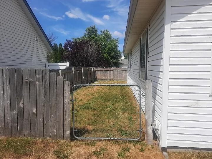 2 bed, 910 sqft, $1,900 — Photo 4