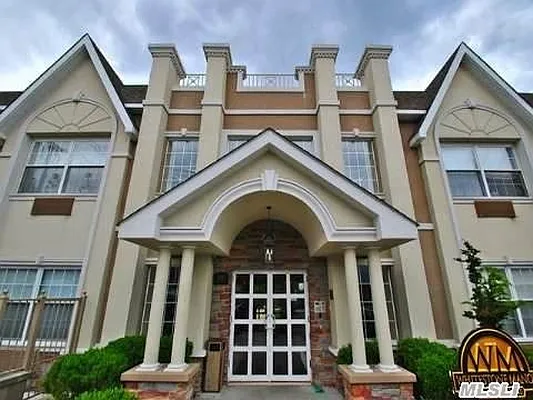 Rented by Douglas Elliman | media 24