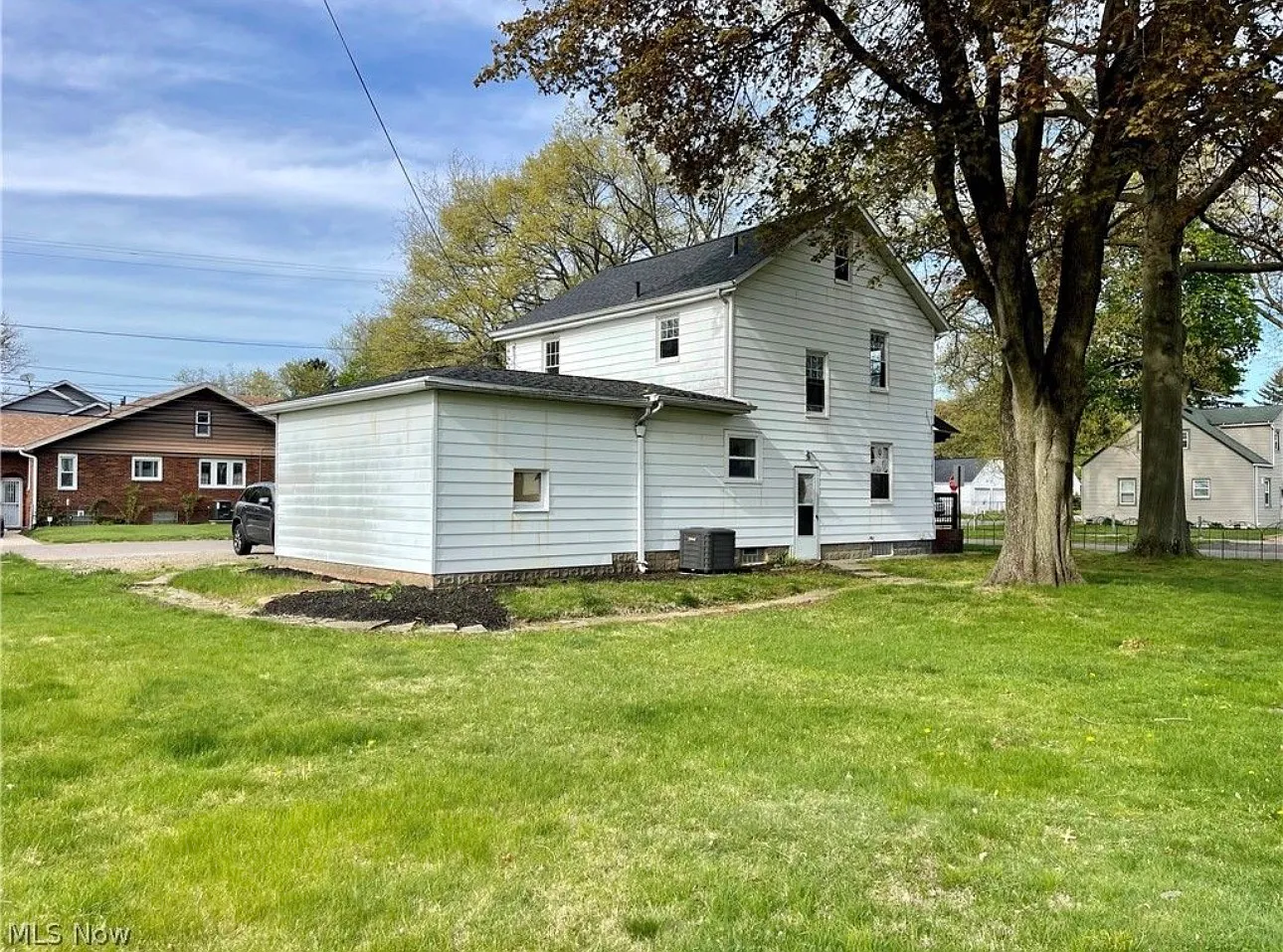 3 bed, 1650 sqft, $1,725 — Photo 2