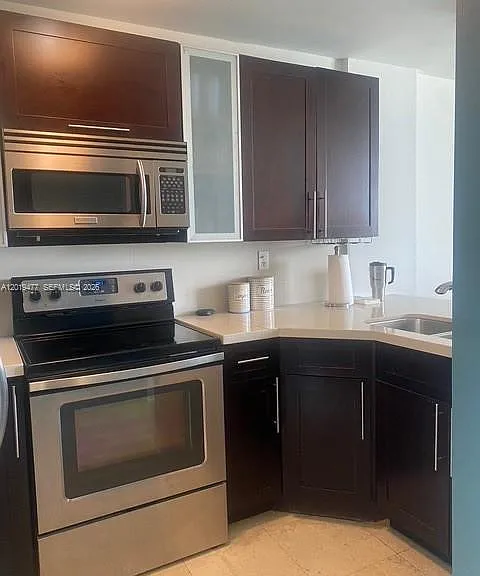 1035 West Ave #502 — Photo 2