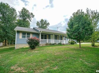 23991 N Algonquin Dr, Canton, IL 61520