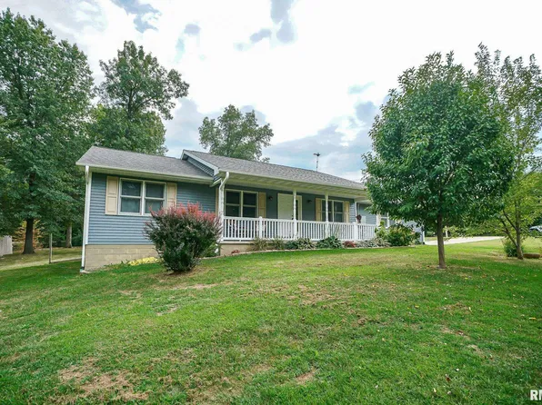 23991 N Algonquin Dr, Canton, IL 61520