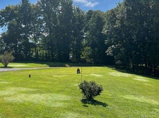 531 Ridgeview Dr, Mount Lookout, WV 26678