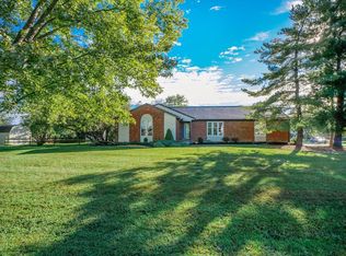 5396 Country Ln, Milford, OH 45150