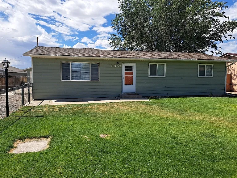 2859 Hill Ave — Photo 1