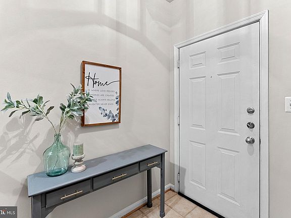 4th image of 5114 Travis Edward Way #T