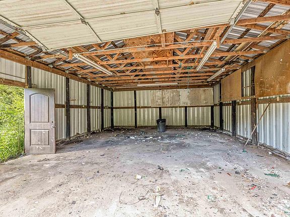 5th image of 4451 Bridget Ln