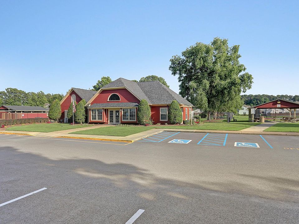 1st image of 500 Monument Ct #500