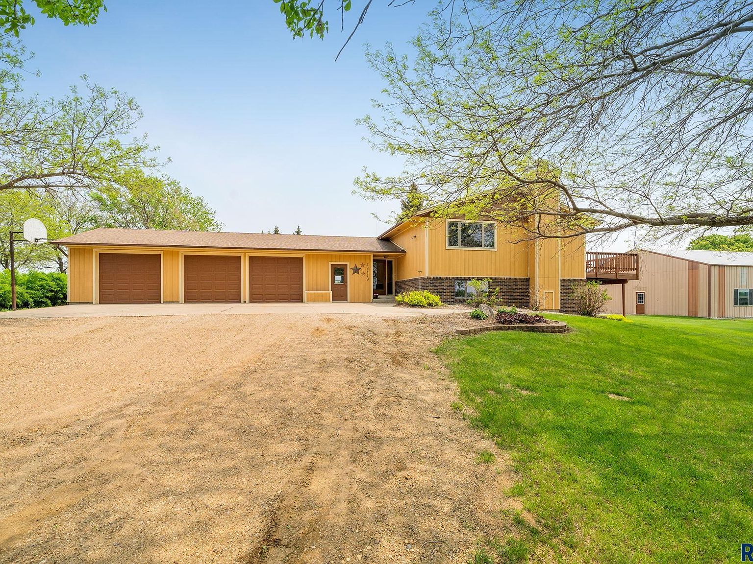 48119 Skyview Cir, Brandon, SD 57005 MLS 22303612 Zillow