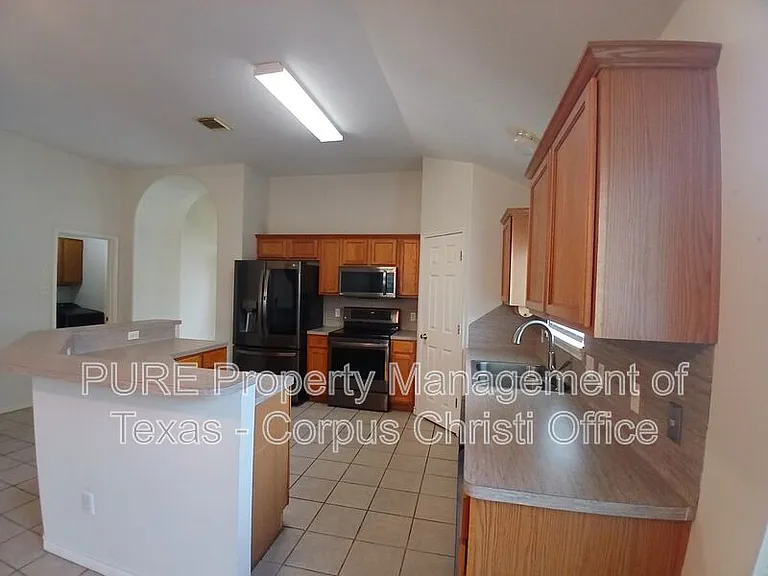 7609 Cold Springs Dr — Photo 7