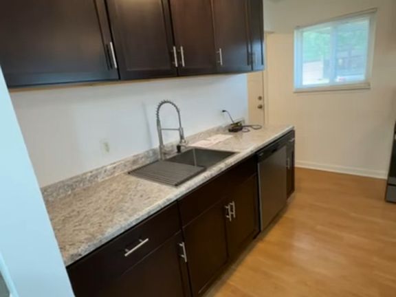 5th image of 4902 Clippert St