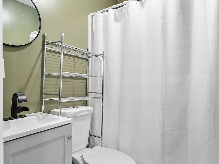 82 Hawley St #3H — Photo 12