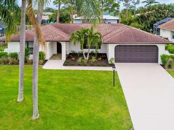 2413 SE Wishbone Rd, Port Saint Lucie, FL 34952