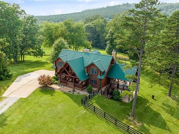 2nd image of 83 Liberty Ln