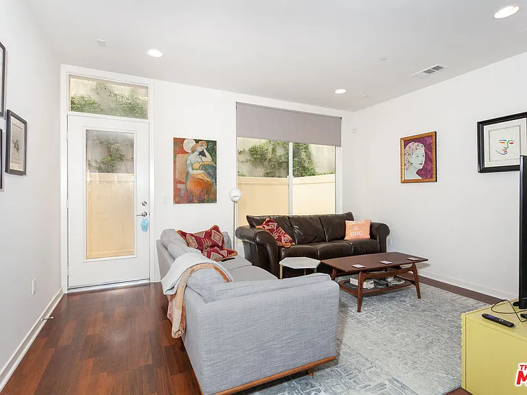 2924 Rowena Ave #1 — Photo 2