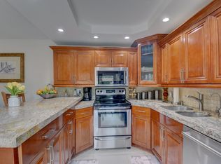 707 7th Ln, Lake Worth, FL 33463