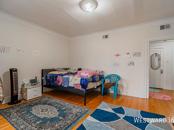 5th image of 6507 N Hoyne Ave APT 3n
