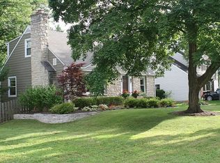 1497 Ashdowne Rd, Columbus, OH 43221