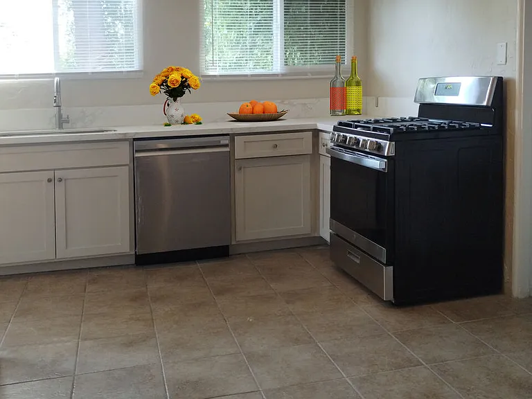 6133 Cashio St #1/2 — Photo 4