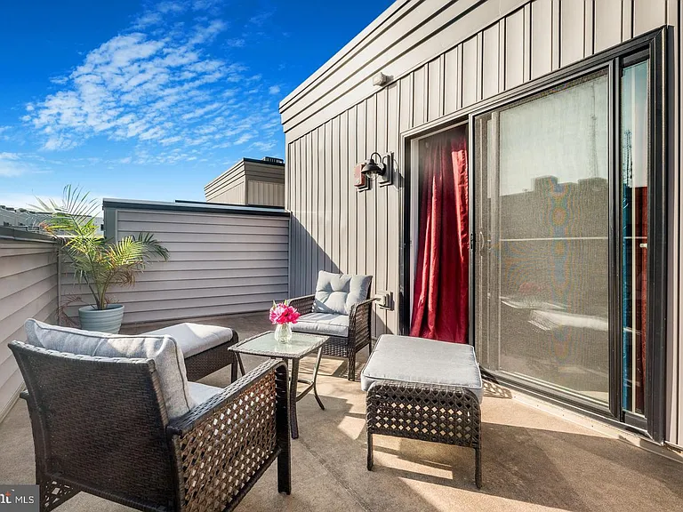 317 Riggs Park Pl NE — Photo 33