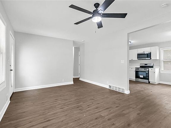 5th image of 702 Mulberry St