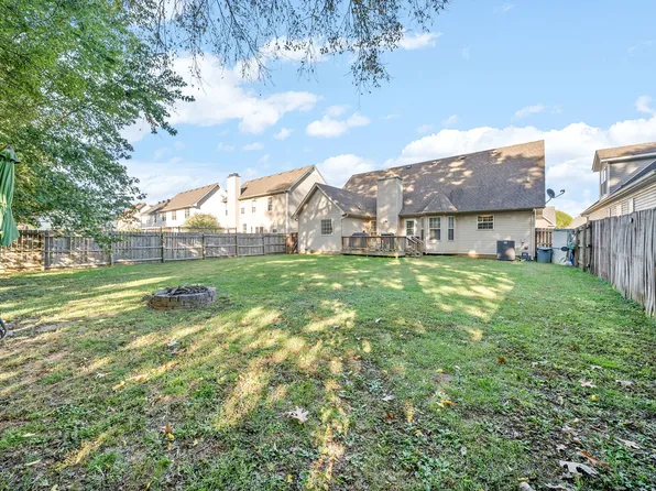 2964 Brewster Dr, Clarksville, TN 37042