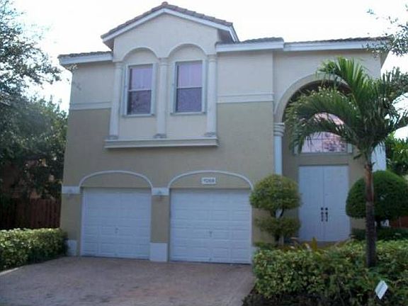 2nd image of 11268 NW 46th Ln