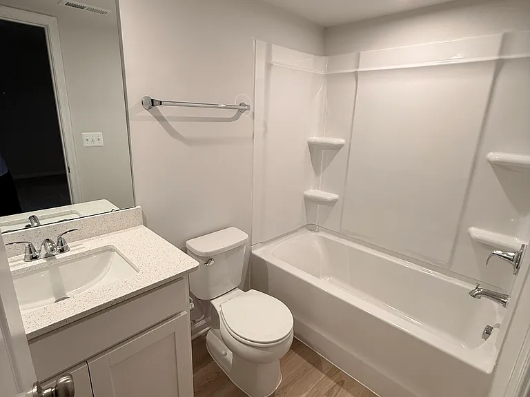 29 Laurin St — Photo 7