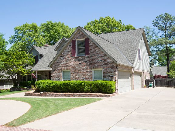 Fabulous 4­-Car Garage 