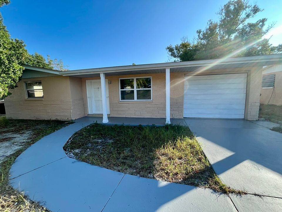 1st image of 7206 Country Club Dr