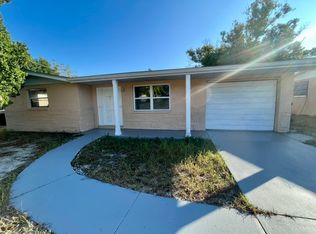 7206 Country Club Dr, Hudson, FL 34667