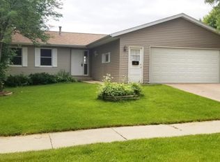 3402 9th Ave NW, Rochester, MN 55901