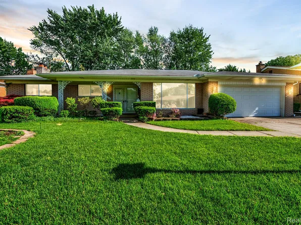 11150 Hanover Dr, Warren, MI 48093