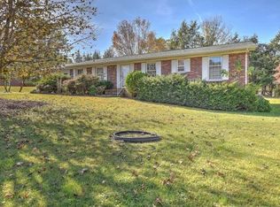 2705 Granbrook Ct, Johnson City, TN 37601