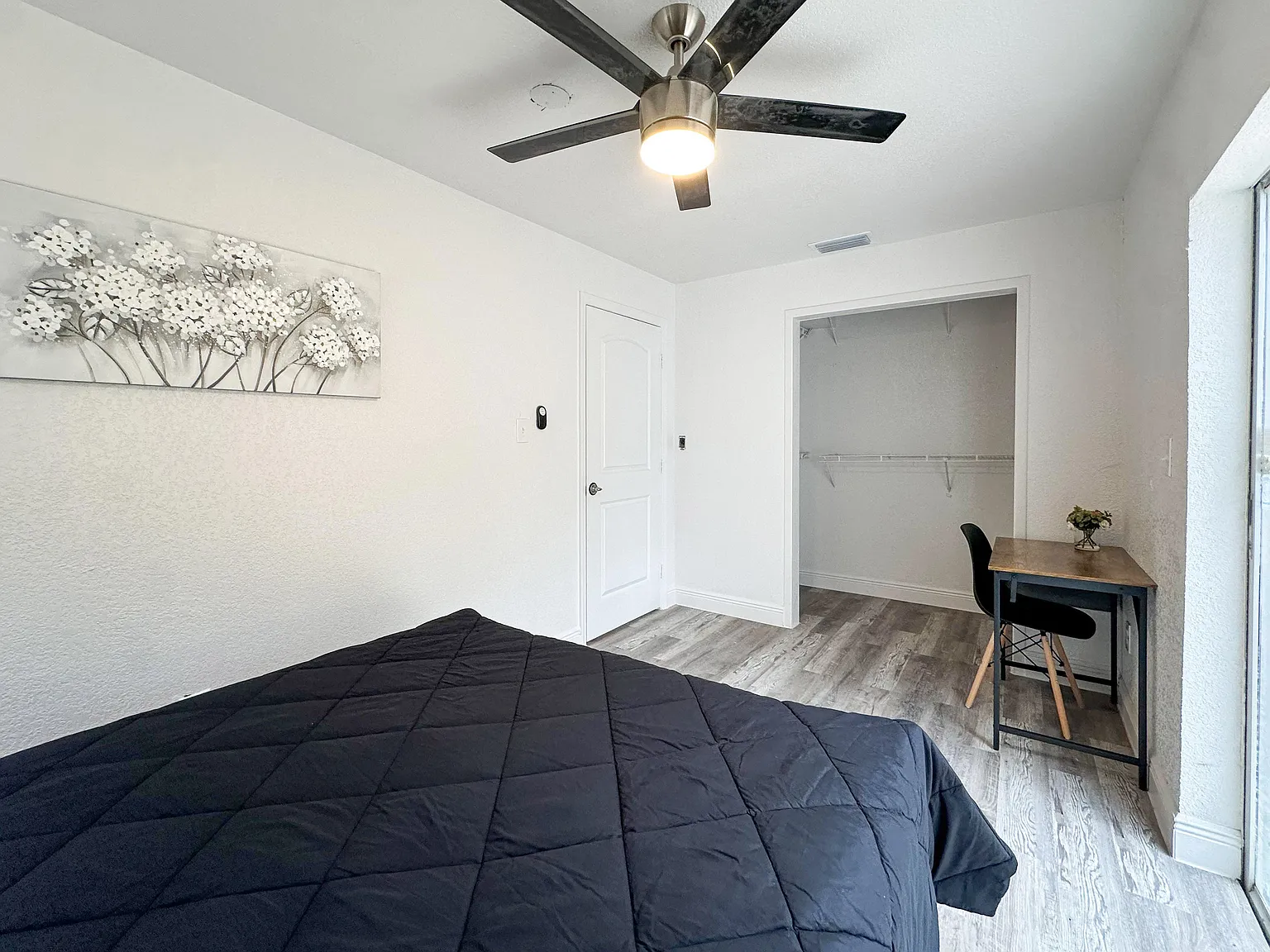 4 bed, 2.0 bath, 1500 sqft, $979 — Photo 1