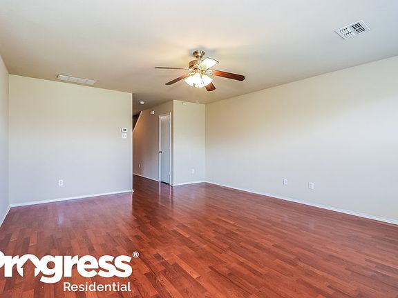 3rd image of 5124 Waterford Dr