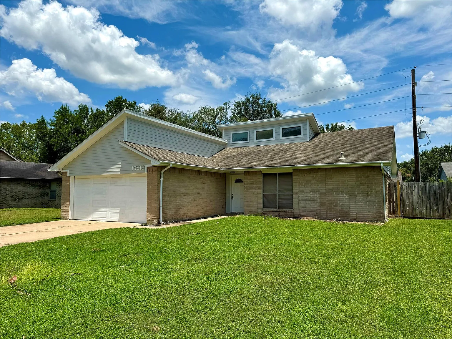 3 bed, 2.0 bath, 1434 sqft, $1,795 — Photo 2
