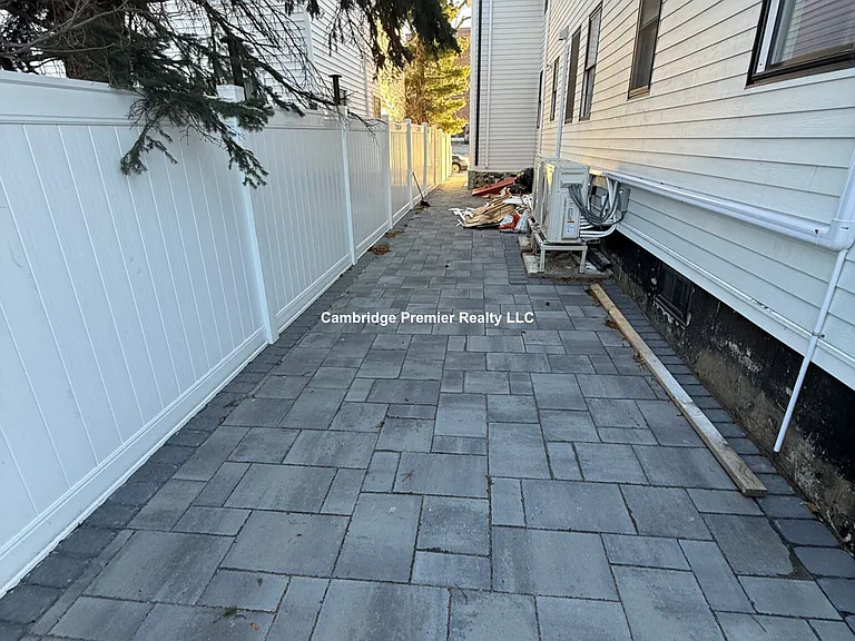8 Brentwood St #1 — Photo 7