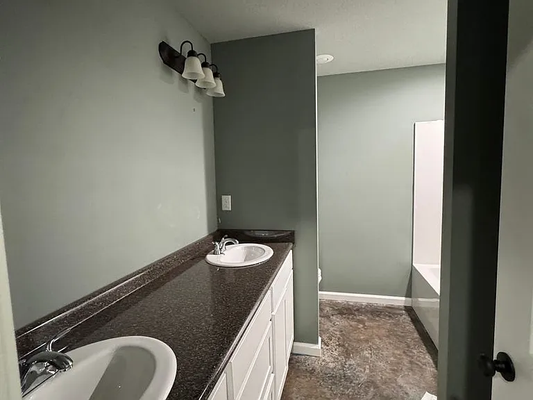 526 Maple St — Photo 21