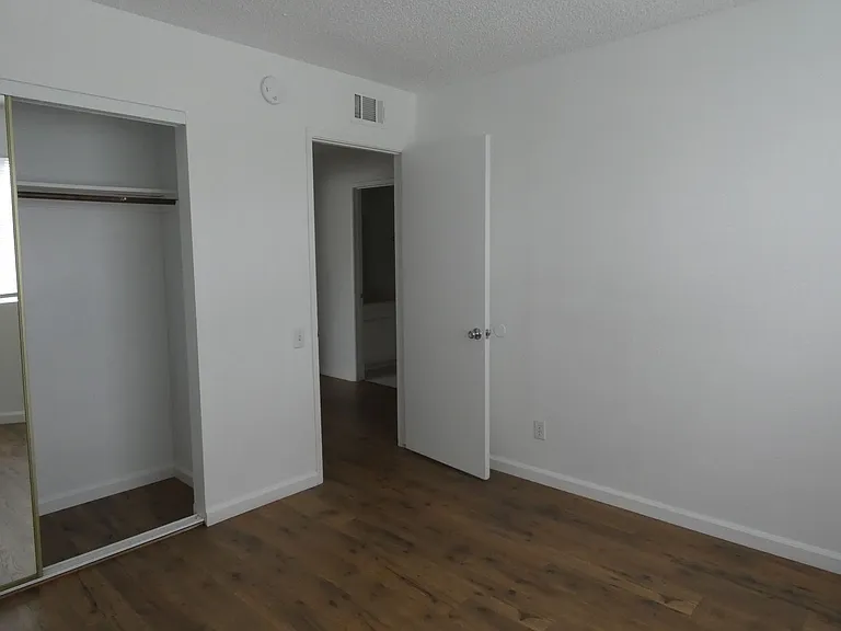 1738 N Lynne Dr — Photo 7