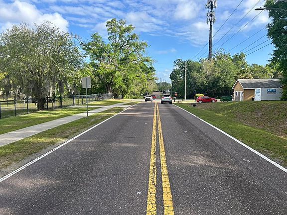 5th image of 9820 Ribault Ave