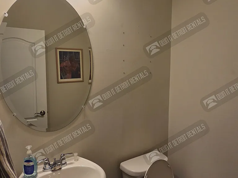 8151 Quincy Dr — Photo 35