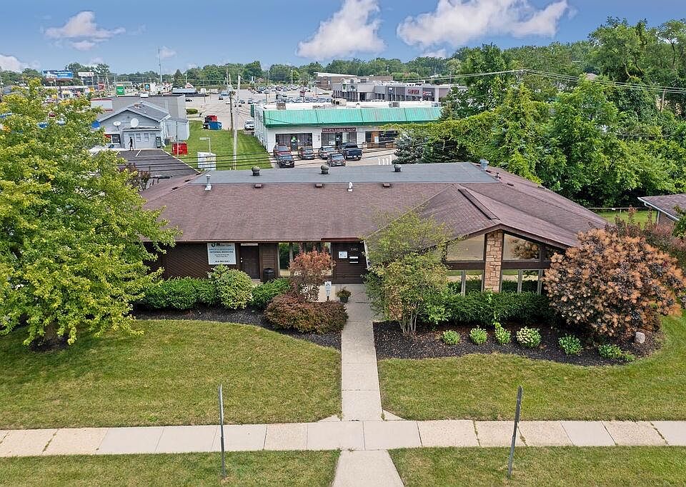 1st image of 3382 Paris Blvd