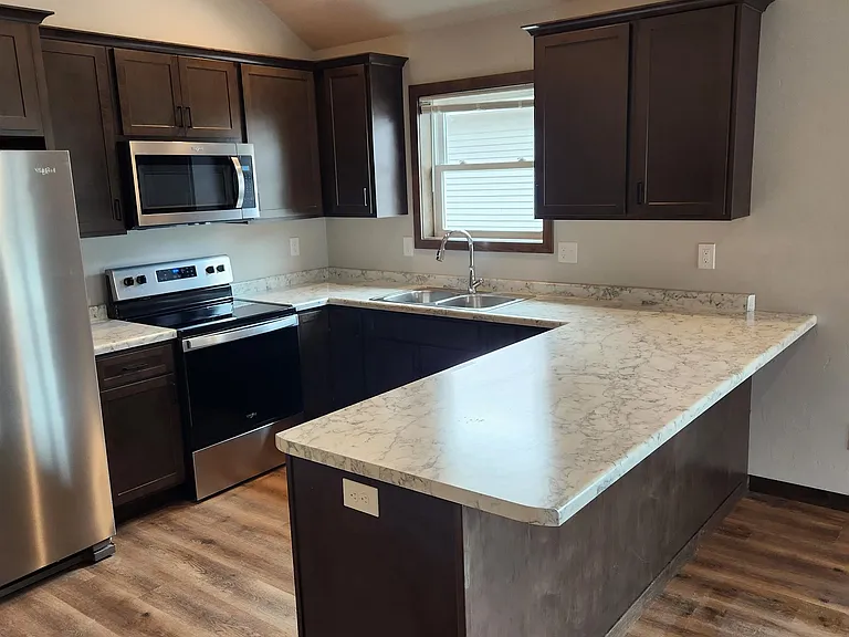 558 Grove St #558 — Photo 8