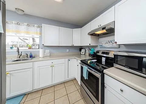 2065 Burjonik Dr — Photo 16