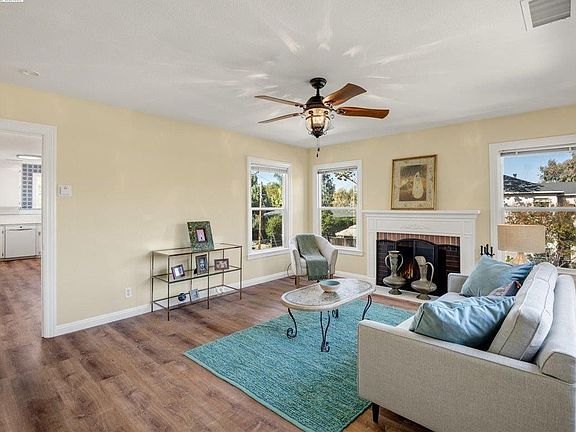 3rd image of 755 Bird Ave