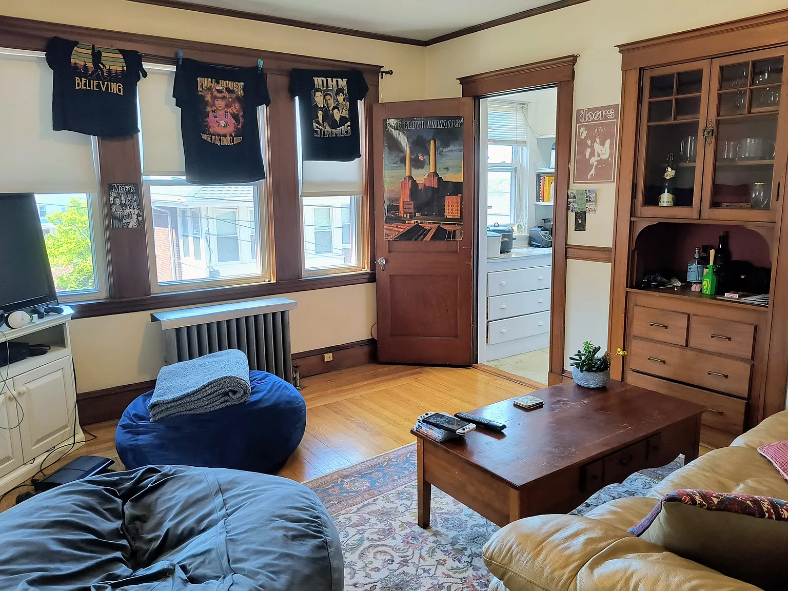 3 bed, 1450 sqft, $3,300 — Photo 4